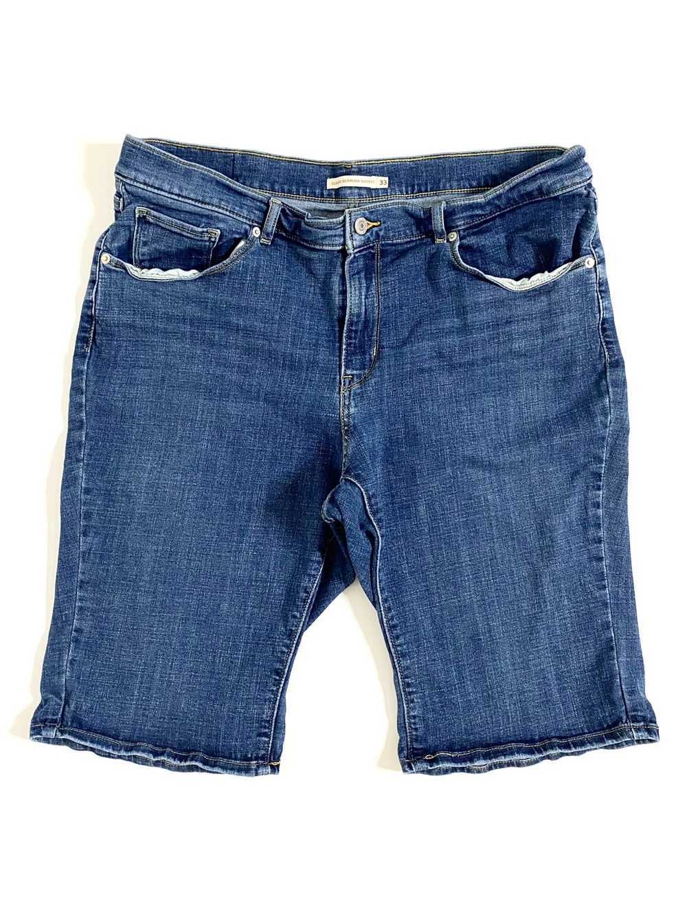 Levi’s | Dark-Wash Denim Stretchy Mid-Rise Classic Bermuda Jean Shorts Sz 33